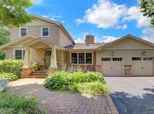 22 Larkspur Drive, West Islip, NY 11795