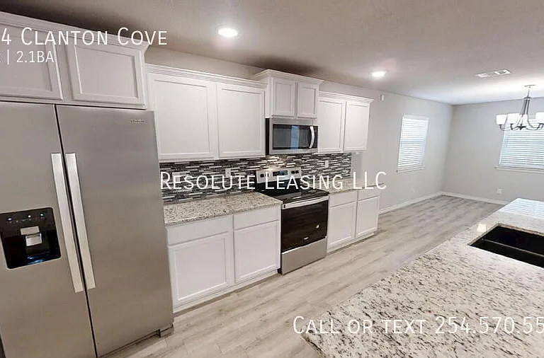 904 Clanton Cv — Photo 6