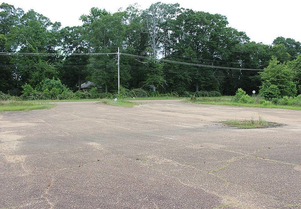 2nd image of 1088 Clark Ave