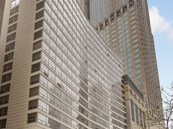 110 E Delaware Pl APT 401, Chicago, IL 60611