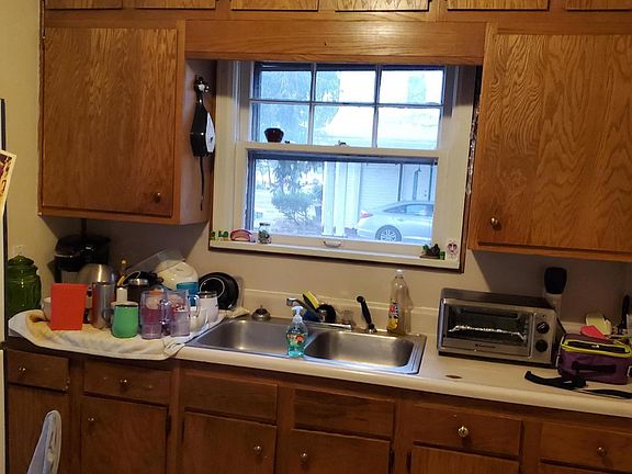 4th image of 180 Elvern Dr