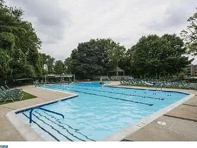 Oakwood Ter — Photo 14