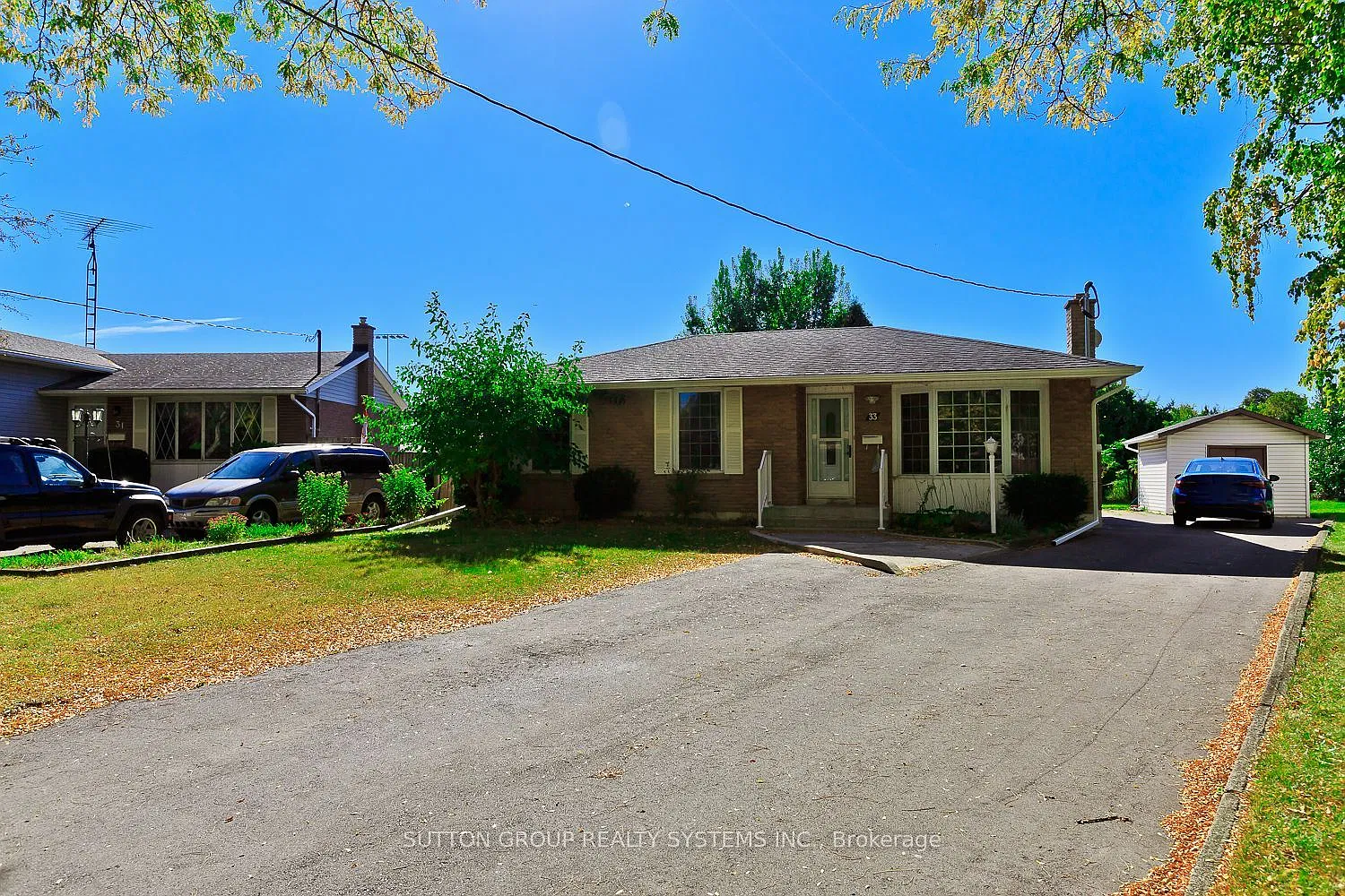 3 bed, $2,200 — Photo 2