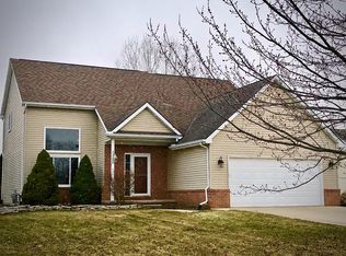 1320 Ashwood Ln, Howell, MI 48843