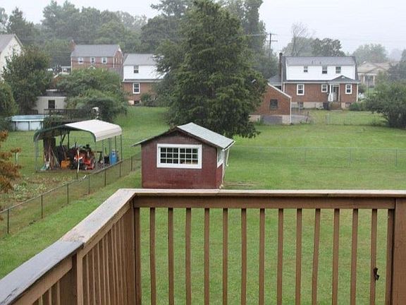4th image of 3640 Martinell Ave
