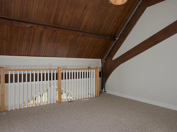 5th image of 398 Lincoln Pkwy #8