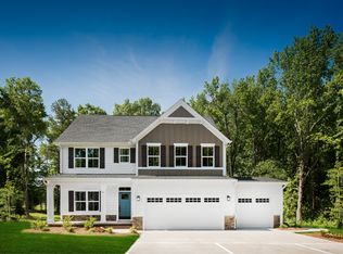 218 McNair Rd, Whiteland, IN 46184