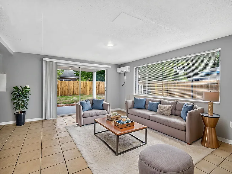 4031 Grayton Dr — Photo 17