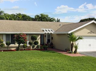 19594 Delaware Cir, Boca Raton, FL 33434