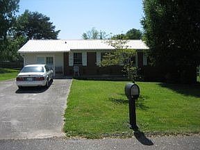 3rd image of 7233 Elmbrook Ln