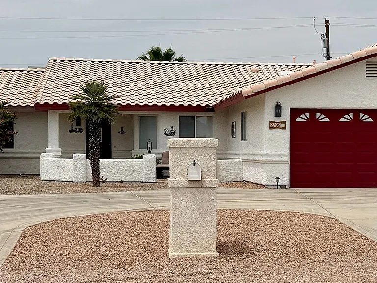 2199 Wallapai Dr — Photo 1
