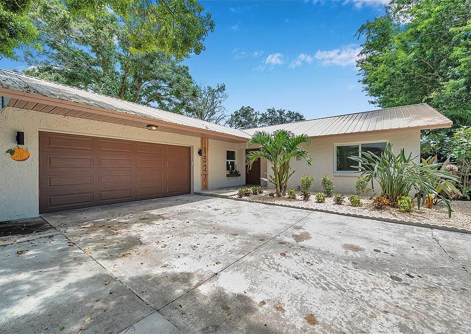 1st image of 1527 COTTONWOOD TERRACE