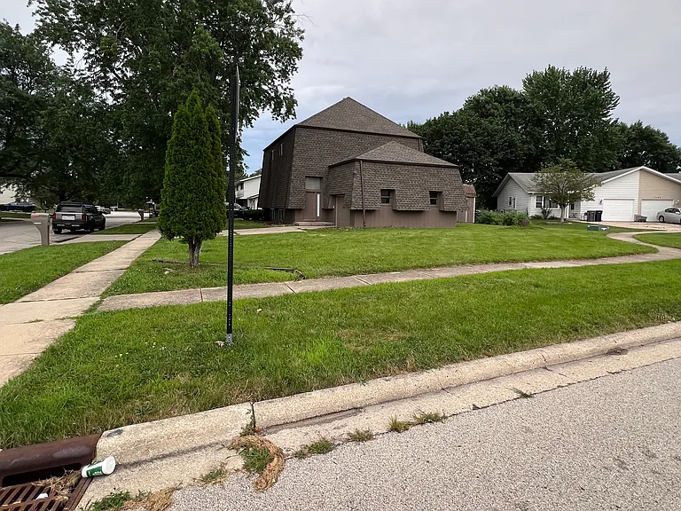 1637 Sheffield Dr — Photo 25