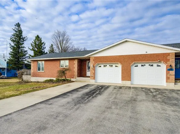 397 Church St N, Wellington North, ON N0G 2L2