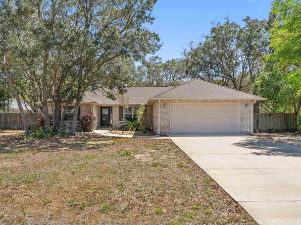 8145 Pamplona St, Navarre, FL 32566