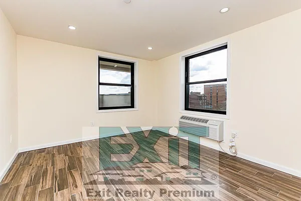 Rented by EXIT Realty Premium | media 21
