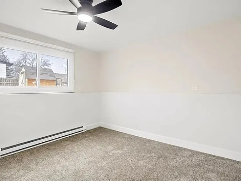 825 Pear St — Photo 7