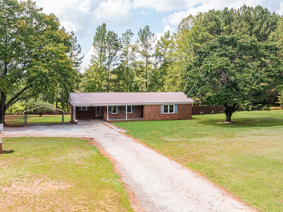 1st image of 1751 Mountain Creek Rd