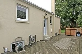 Building Photo - 38 Ainsdale Rd