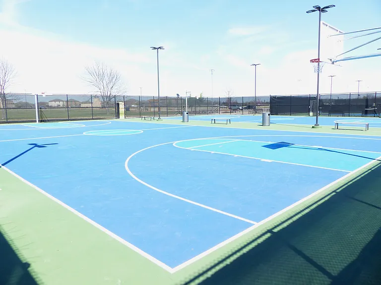 Slayter Creek Park has 2 basketball courts.