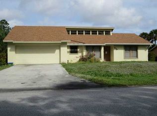 979 SW Sultan Dr, Port Saint Lucie, FL 34953