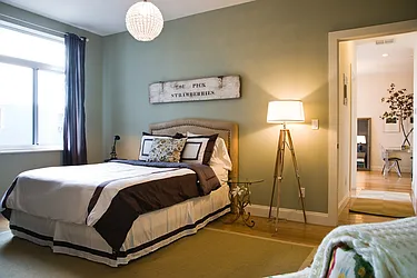 Sold by aptsandlofts.com