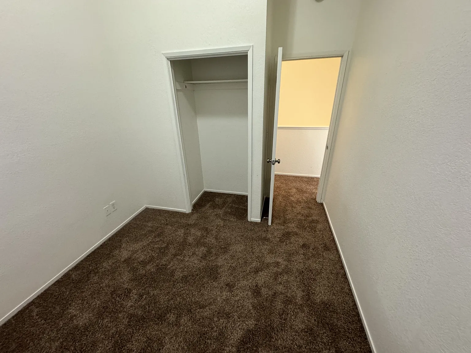 3 bed, 2.5 bath, 1116 sqft, $1,800 — Photo 2