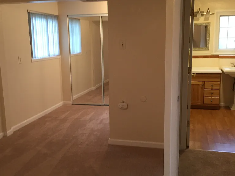 3236 Camelot Dr — Photo 17