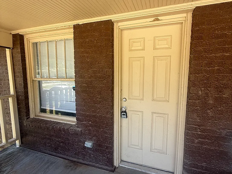 521 S 40th Ave W #A — Photo 8