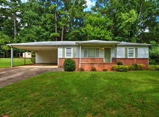 1096 Cliff Dr SW, Mableton, GA 30126