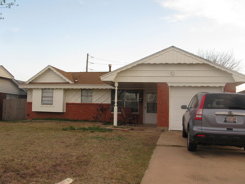 1st image of 1104 SW 67th Pl