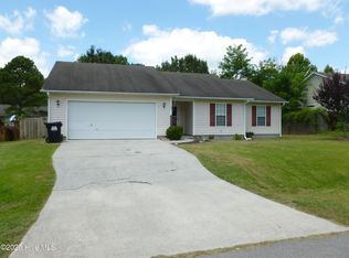 302 Carlisle Ct, Jacksonville, NC 28540