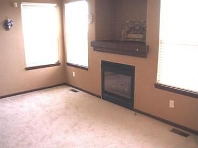 3rd image of 4003 W Kenyon Ave