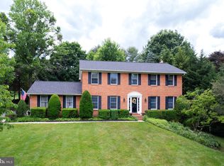 2 Harnel Ct, Baldwin, MD 21013