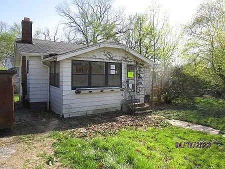 2035 E Cleveland Ave photo 1