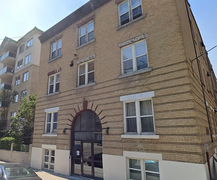 1411 Centre St SW #22 — Photo 1