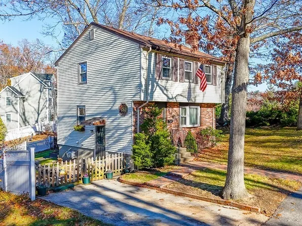 6 Oakland Rd, Reading, MA 01867