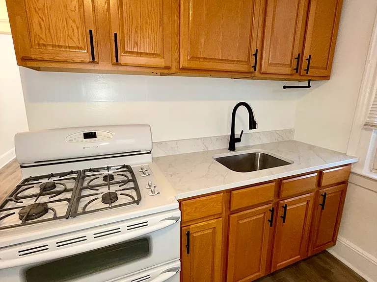 238 Columbus Pl #2 — Photo 9