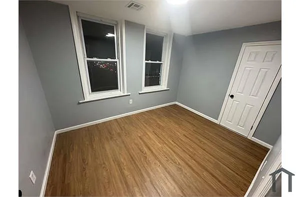 Building Photo - 320 S Orange Ave #4W
