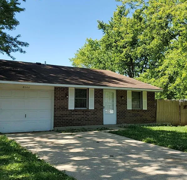 8100 Mount Snow Dr — Photo 2