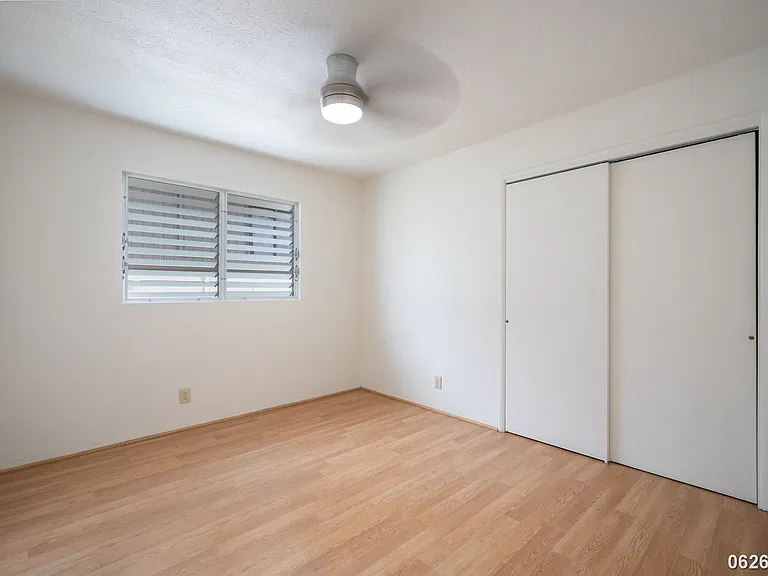 1725 Olona Ln — Photo 12