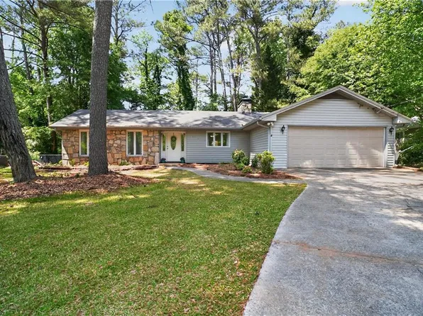 1408 Fairfield Dr SW, Lilburn, GA 30047