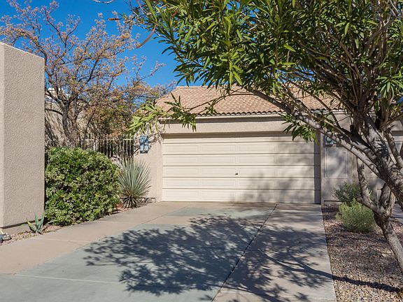 4th image of 3216 W Champagne Dr