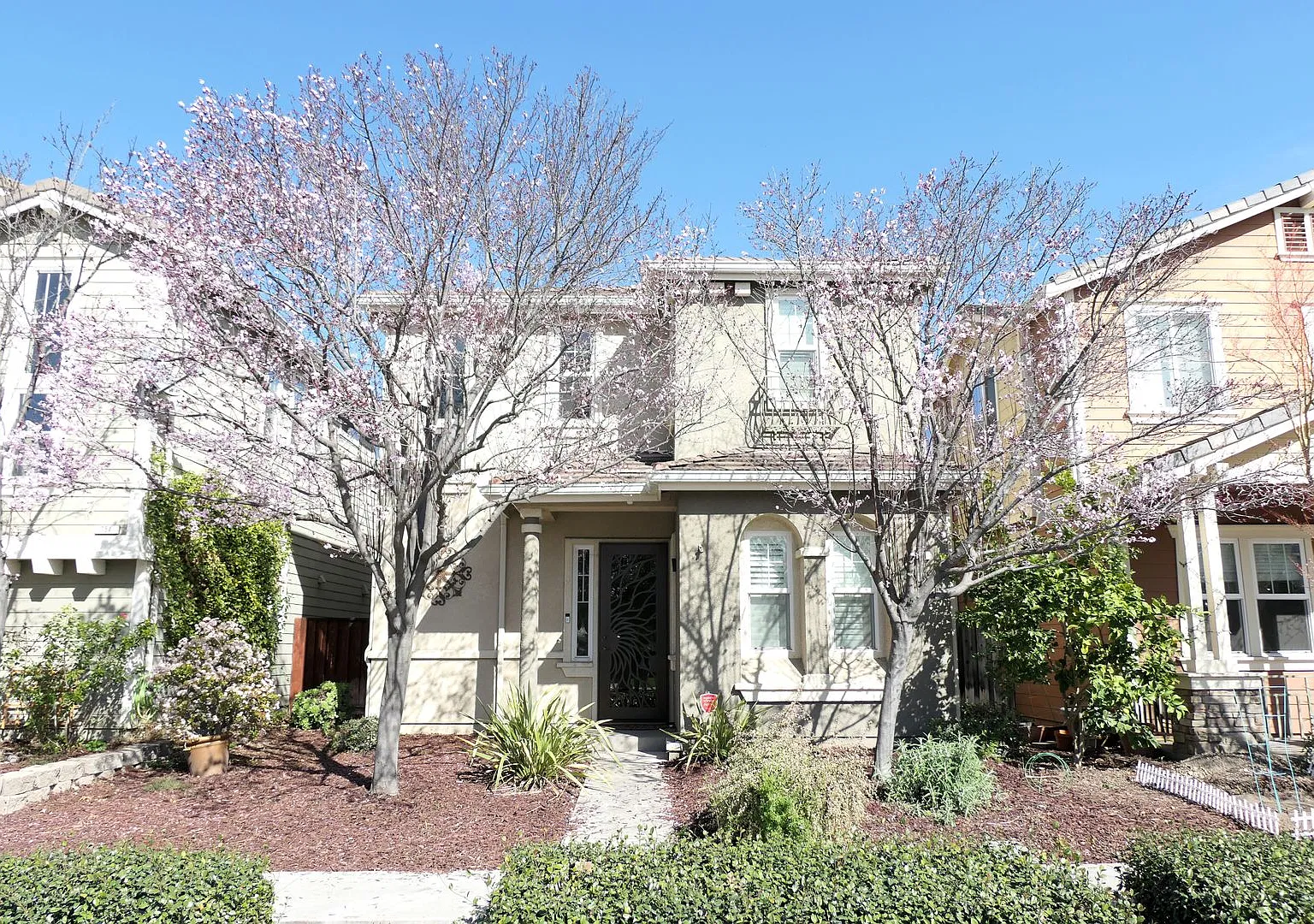 3 bed/2.5 bath townhome near Downtown San Jose — Photo 1