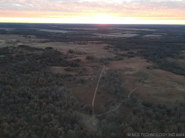 2140 Hickory Hill Rd, Pawhuska, OK 74056