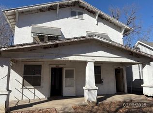 1012 S 11th St, Saint Joseph, MO 64503