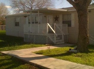 361 Westgate St, Seguin, TX 78155