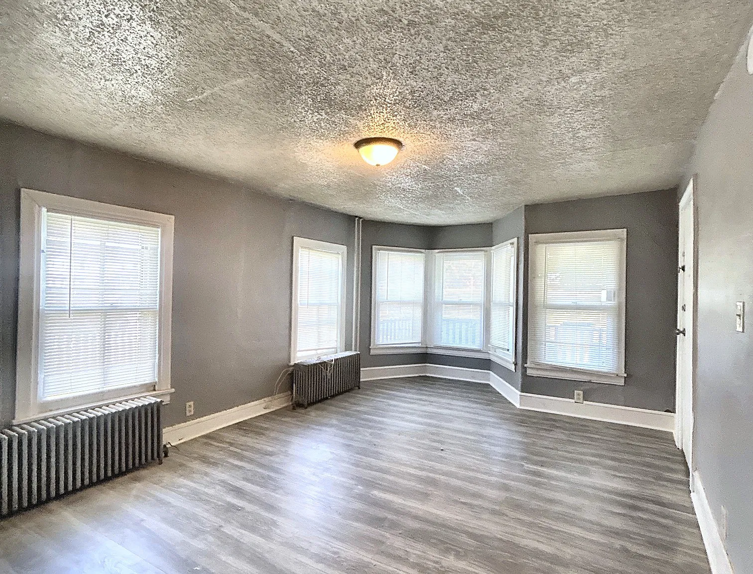 2 bed, $1,575 — Photo 2