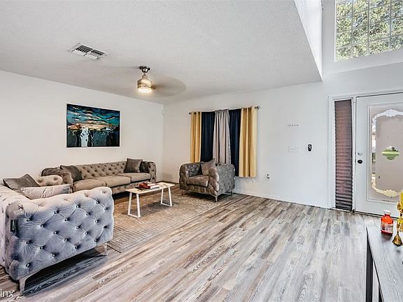 3rd image of 10325R Frog Pond Dr