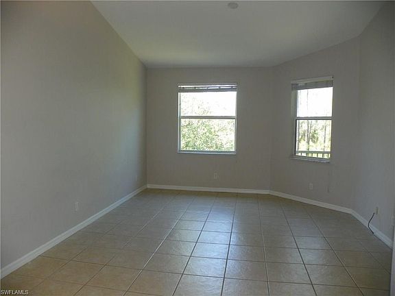 4th image of 1345 Mariposa Cir #5-203